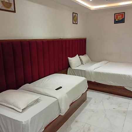 Hotel Palms Residency, Chembur Bombay Eksteriør billede