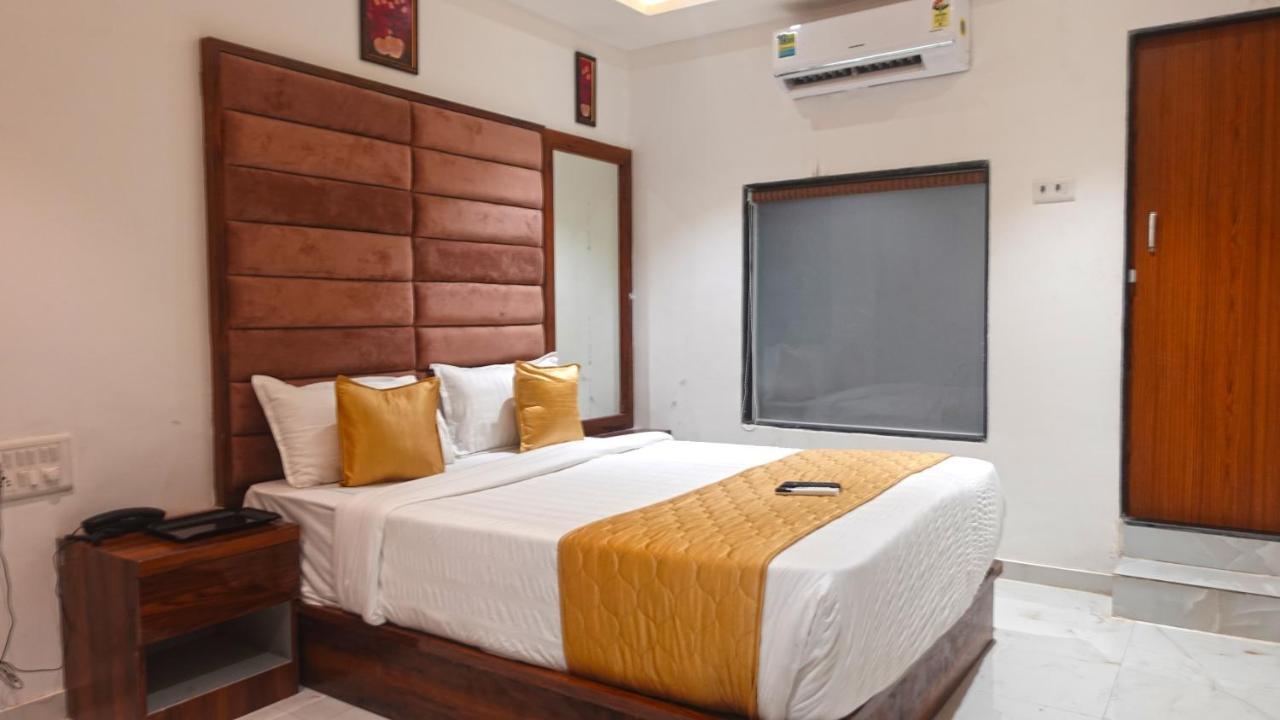 Hotel Palms Residency, Chembur Bombay Eksteriør billede